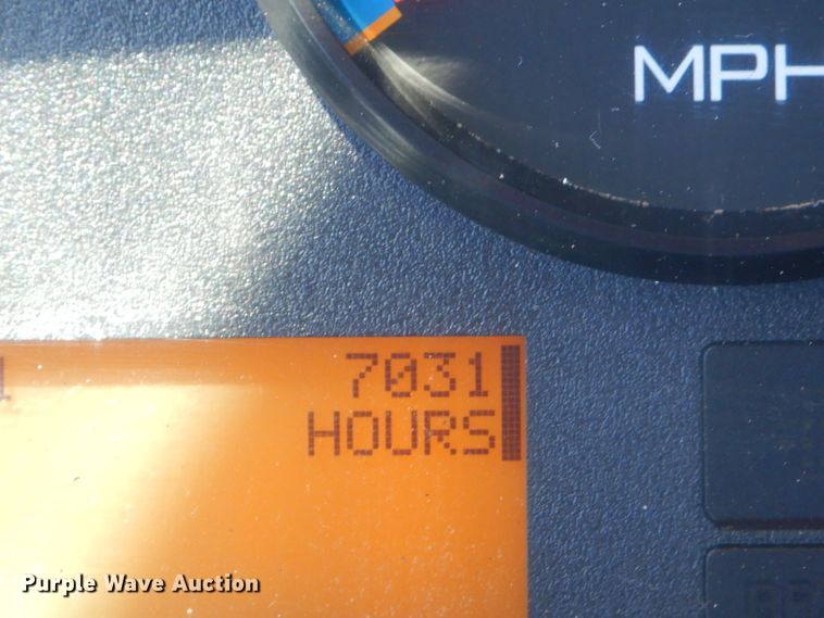 image for item GN9400 2009 International DuraStar 4400  truck cab and chassis