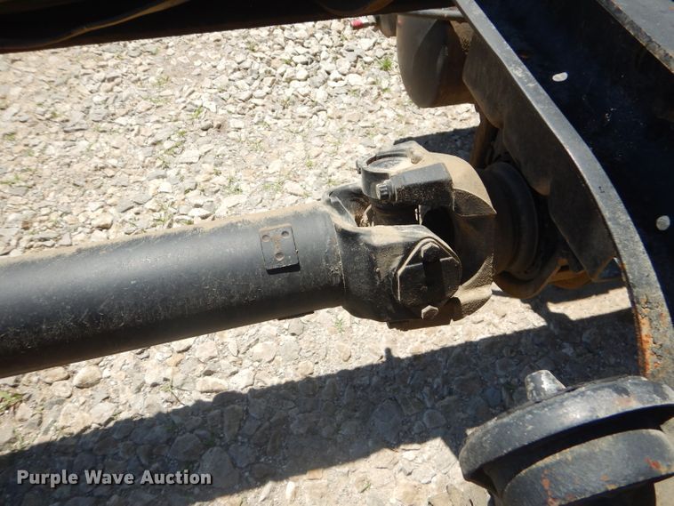 image for item GN9400 2009 International DuraStar 4400  truck cab and chassis