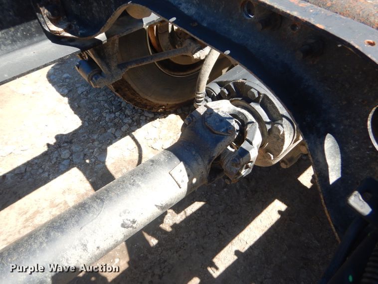 image for item GN9400 2009 International DuraStar 4400  truck cab and chassis