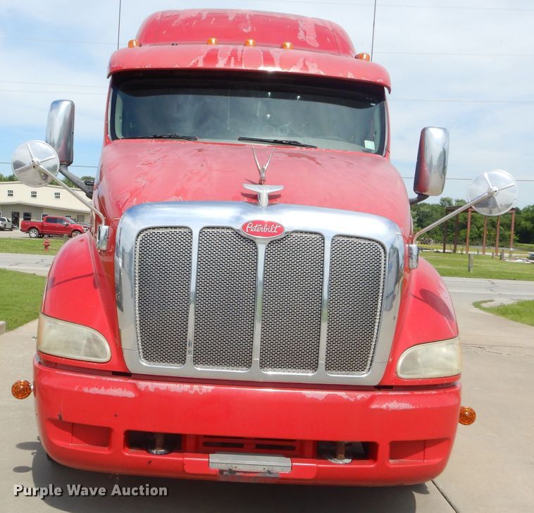 image for item GP9149 2011 Peterbilt 387  truck tractor