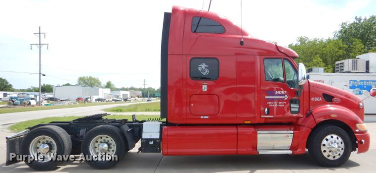 image for item GP9149 2011 Peterbilt 387  truck tractor
