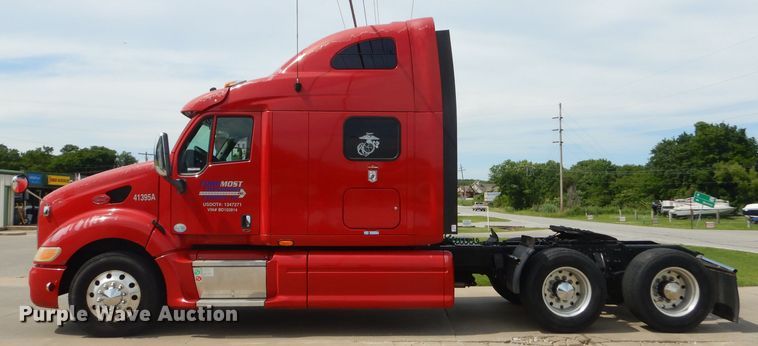 image for item GP9149 2011 Peterbilt 387  truck tractor