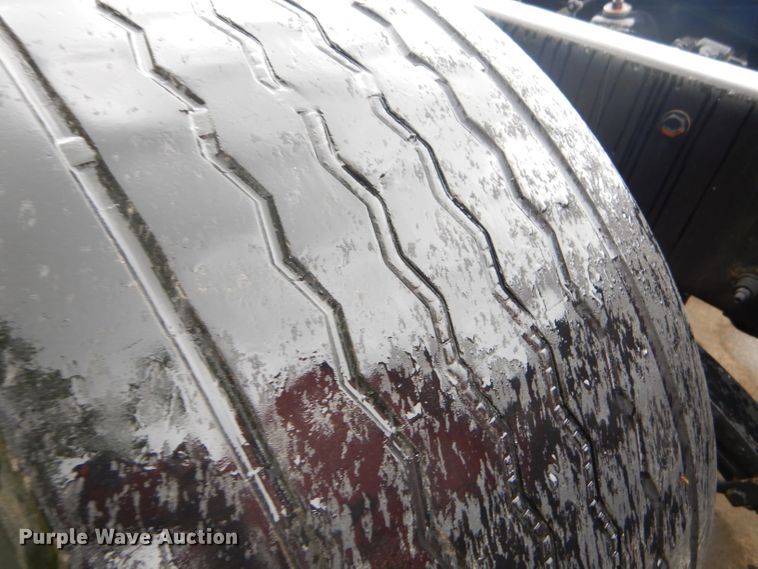 image for item GP9149 2011 Peterbilt 387  truck tractor