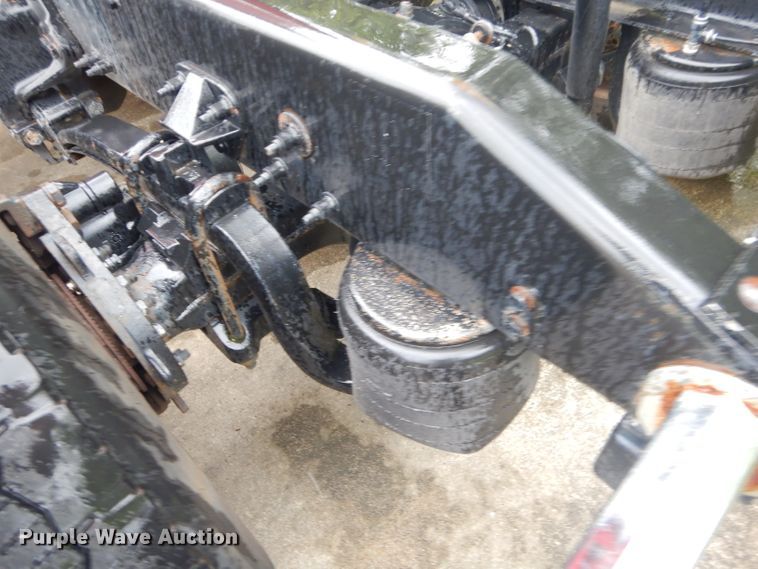 image for item GP9149 2011 Peterbilt 387  truck tractor