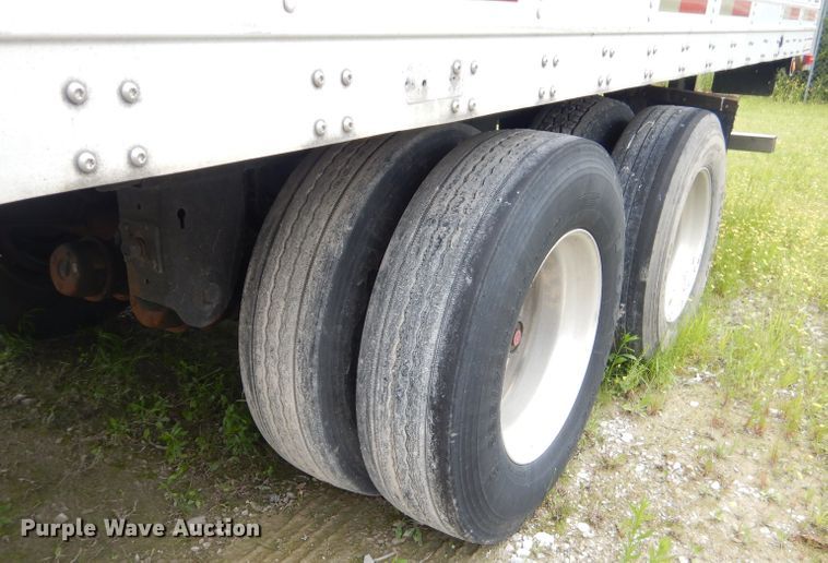 image for item GP9200 2006 Wabash refrigerated van trailer