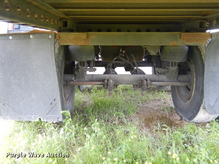 image for item GP9200 2006 Wabash refrigerated van trailer