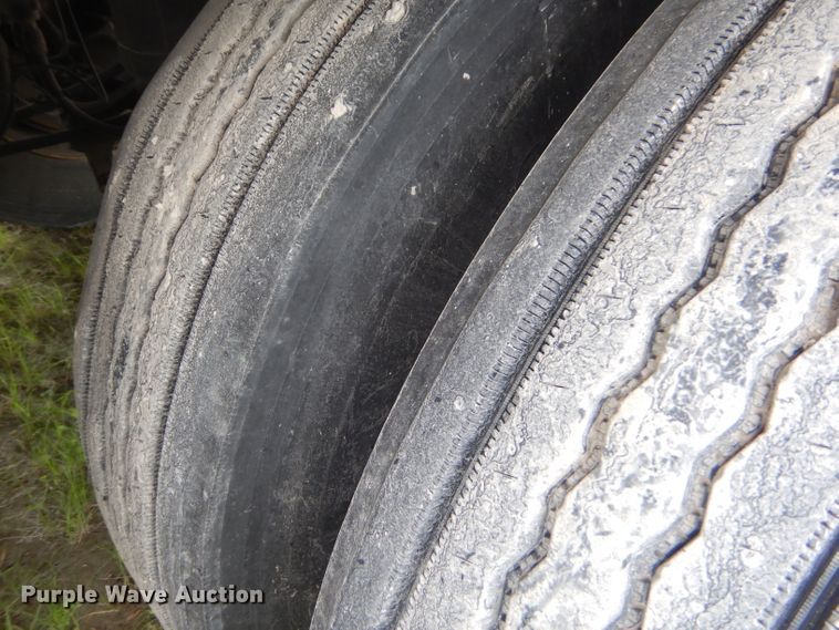 image for item GP9200 2006 Wabash refrigerated van trailer