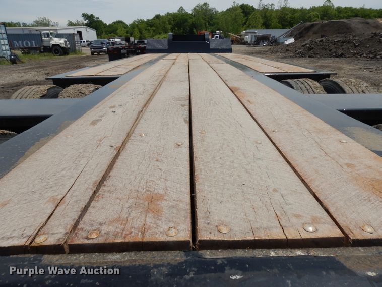 image for item GW9165 1994 Fontaine FLT-7-35HBT equipment trailer