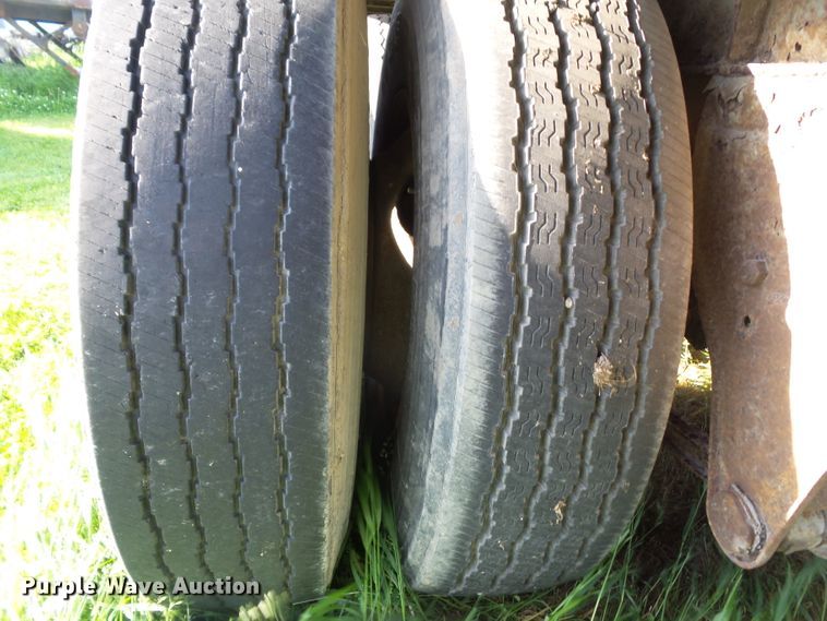 image for item GX9095 1989 Fruehauf FBX-F2-45 dry van trailer