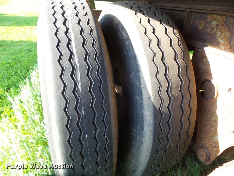 image for item GX9095 1989 Fruehauf FBX-F2-45 dry van trailer