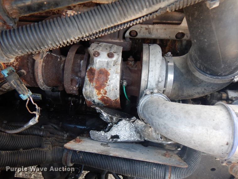 image for item HG9003 2006 Freightliner Columbia  semi truck