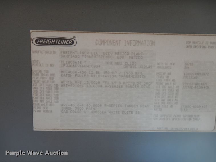 image for item HG9003 2006 Freightliner Columbia  semi truck