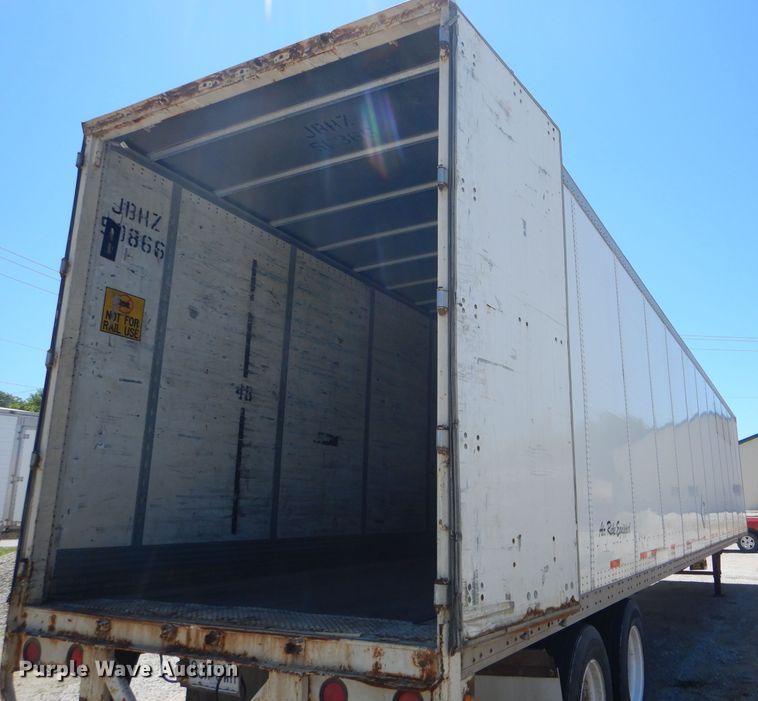 image for item HM9523 2002 Wabash dry van trailer