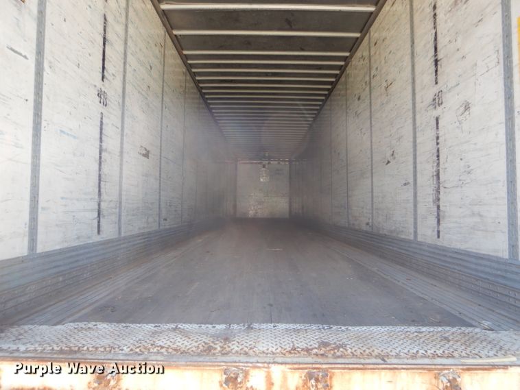 image for item HM9523 2002 Wabash dry van trailer