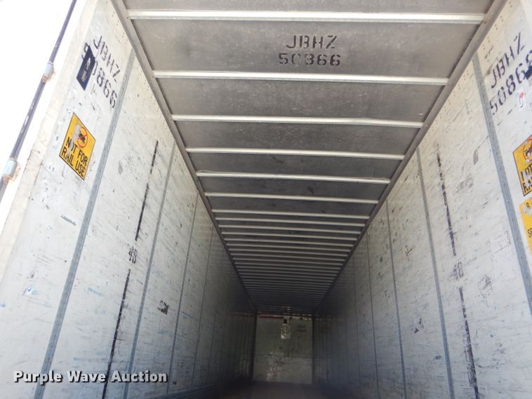 image for item HM9523 2002 Wabash dry van trailer