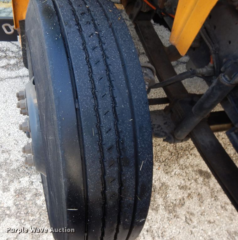 image for item DE5753 2008 International CE  school bus