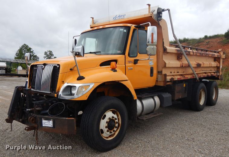 image for item DE5771 2007 International 7400  dump truck