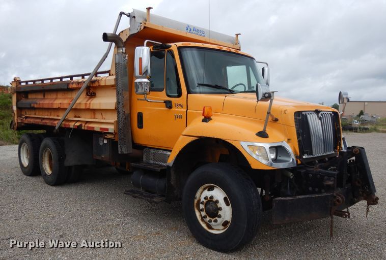 image for item DE5771 2007 International 7400  dump truck