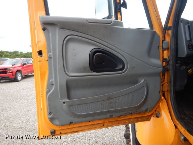 image for item DE5771 2007 International 7400  dump truck