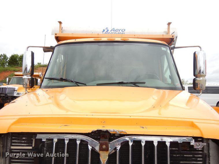 image for item DE5771 2007 International 7400  dump truck