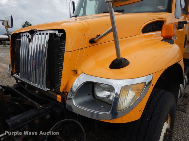 image for item DE5771 2007 International 7400  dump truck