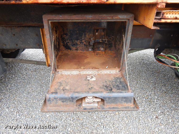 image for item DE5771 2007 International 7400  dump truck