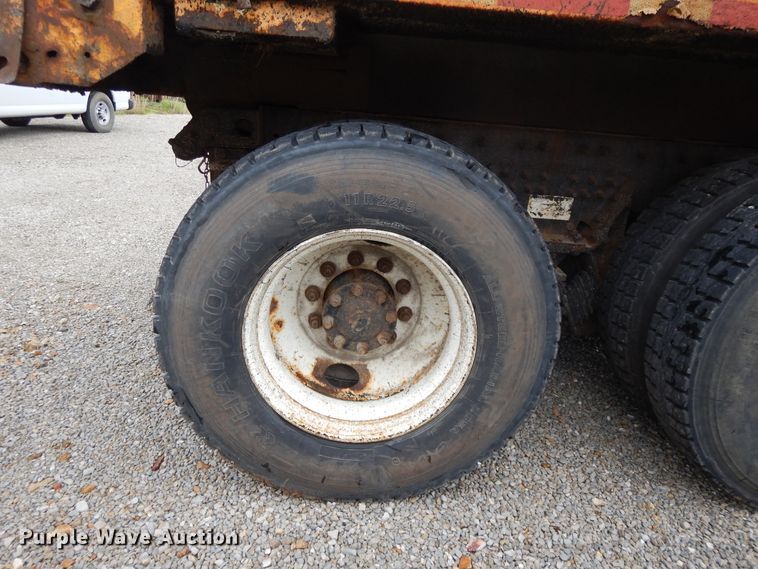 image for item DE5771 2007 International 7400  dump truck