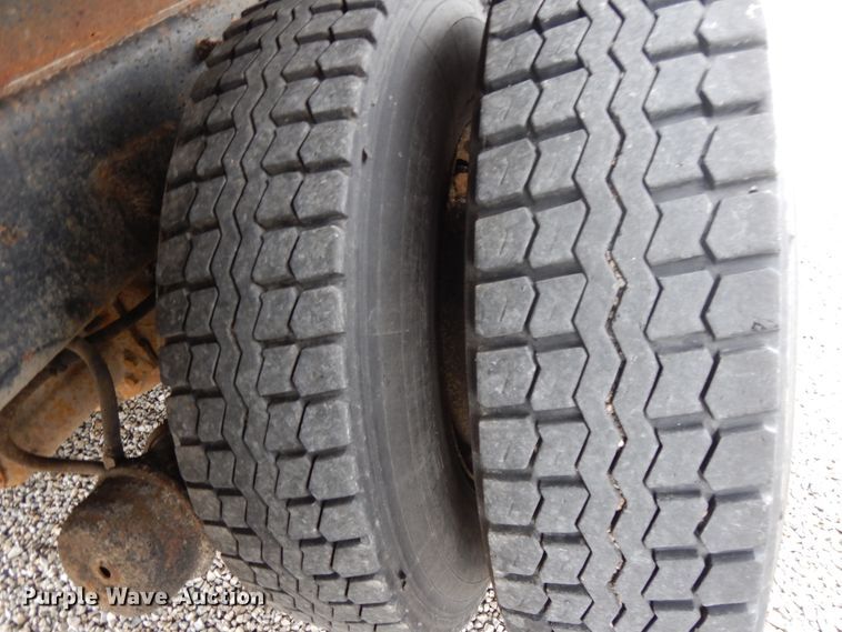 image for item DE5771 2007 International 7400  dump truck