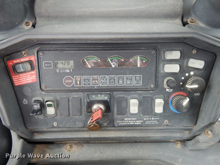 image for item DE5772 2005 John Deere 410G  backhoe