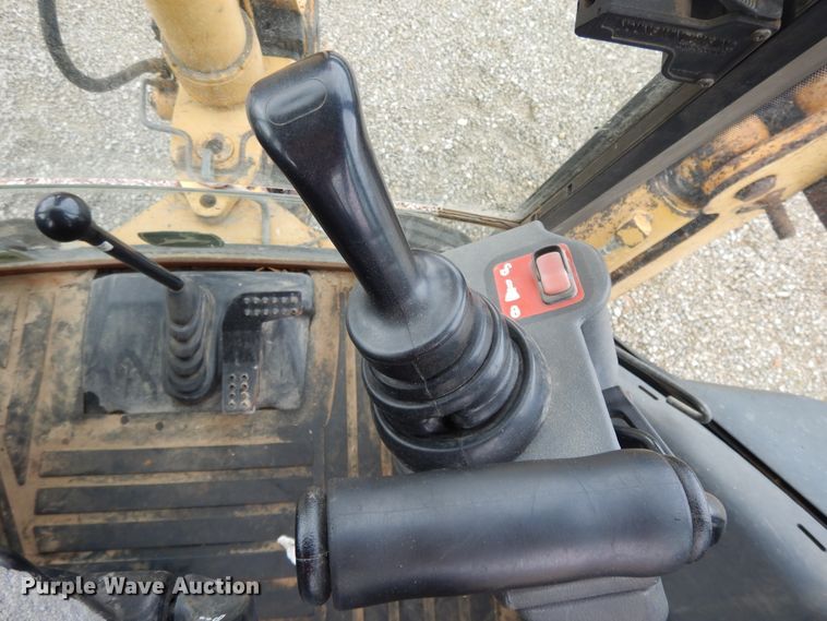 image for item DE5772 2005 John Deere 410G  backhoe