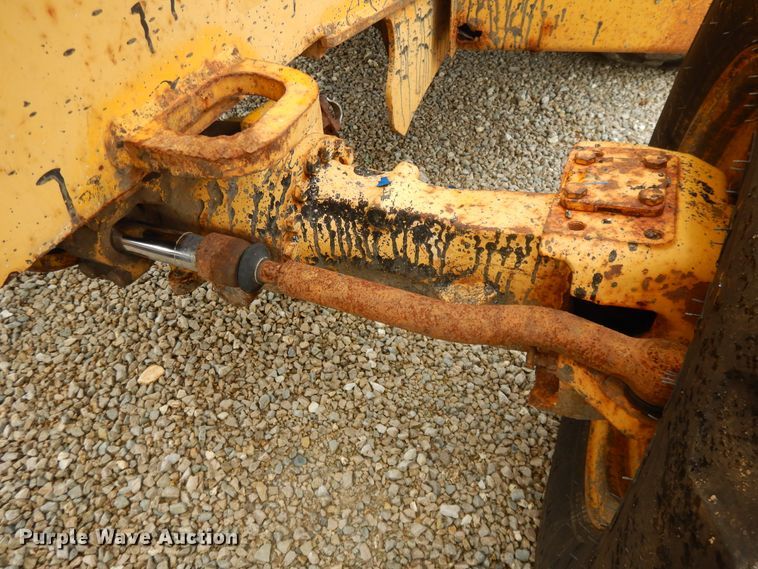 image for item DE5772 2005 John Deere 410G  backhoe