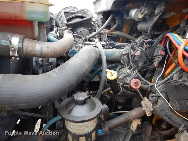 image for item DE5773 2006 International 7400  dump truck