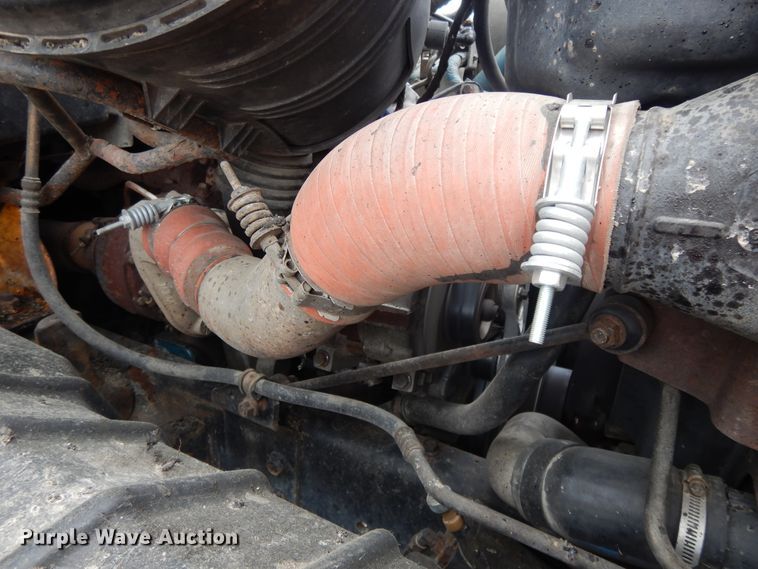 image for item DE5773 2006 International 7400  dump truck