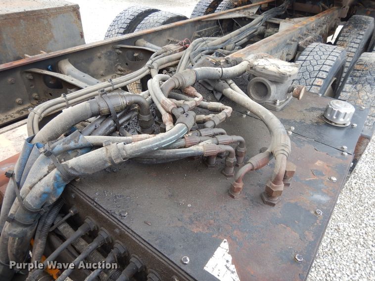 image for item DE5773 2006 International 7400  dump truck