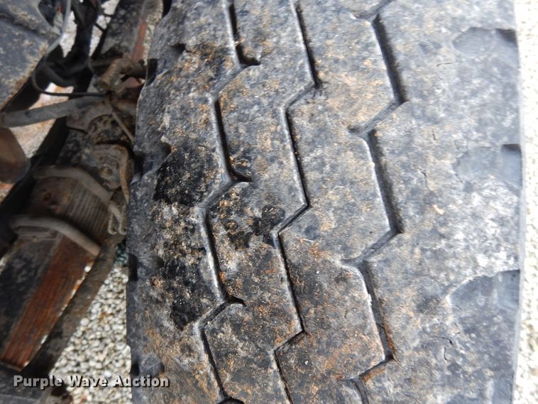 image for item DE5773 2006 International 7400  dump truck