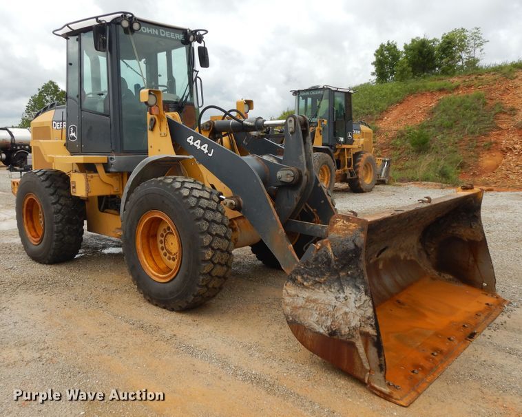 image for item DE5774 2006 John Deere 444J  wheel loader