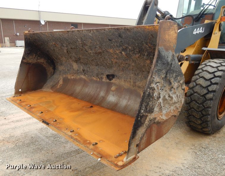 image for item DE5774 2006 John Deere 444J  wheel loader