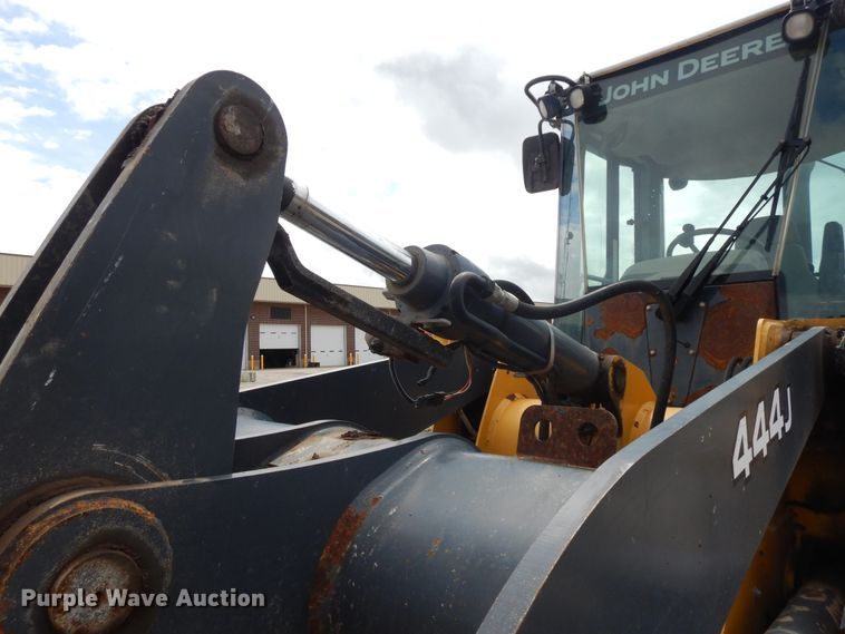 image for item DE5774 2006 John Deere 444J  wheel loader