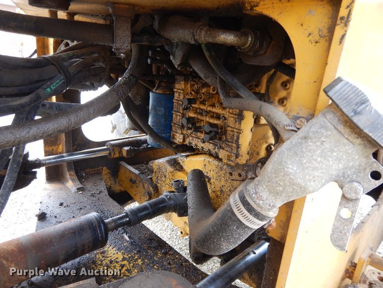 image for item DE5774 2006 John Deere 444J  wheel loader