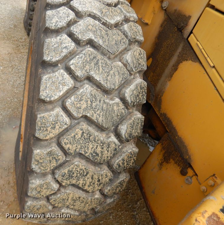 image for item DE5774 2006 John Deere 444J  wheel loader