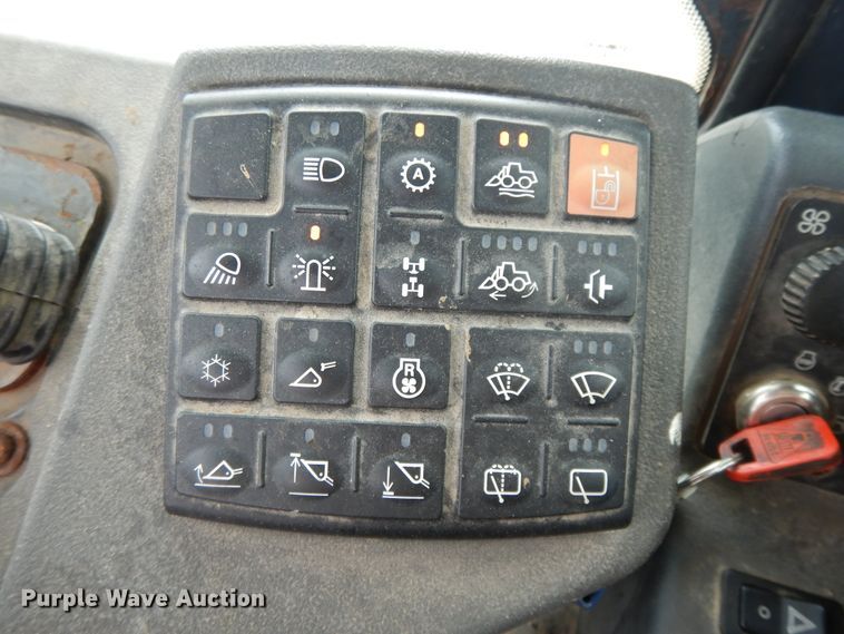 image for item DE5775 2004 John Deere 444J  wheel loader