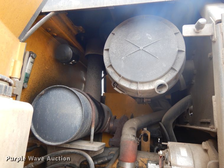 image for item DE5775 2004 John Deere 444J  wheel loader