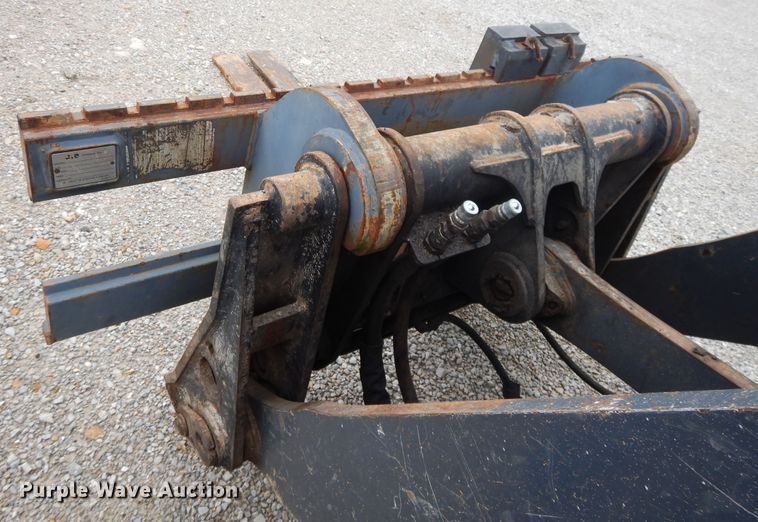 image for item DE5775 2004 John Deere 444J  wheel loader