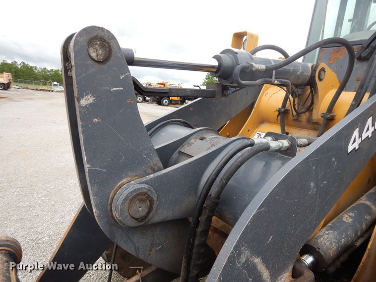 image for item DE5775 2004 John Deere 444J  wheel loader