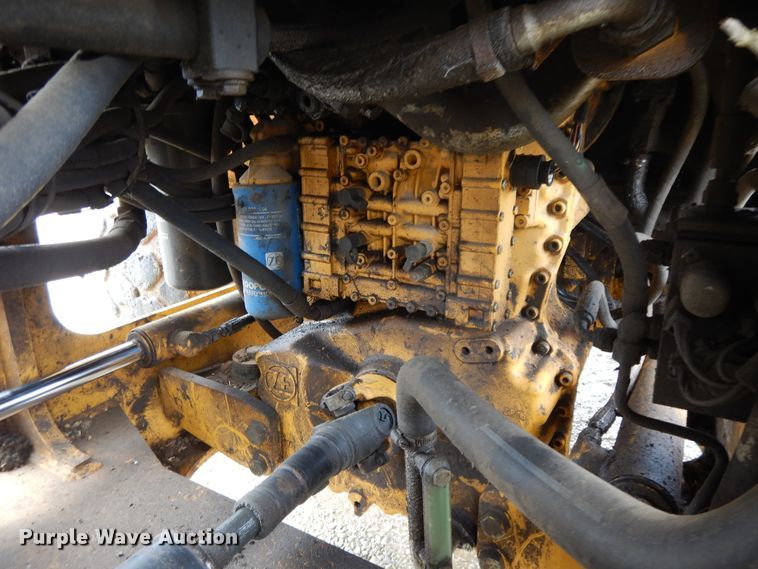 image for item DE5775 2004 John Deere 444J  wheel loader