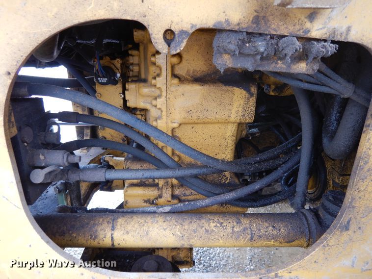 image for item DE5775 2004 John Deere 444J  wheel loader
