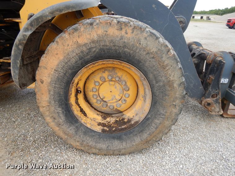 image for item DE5775 2004 John Deere 444J  wheel loader