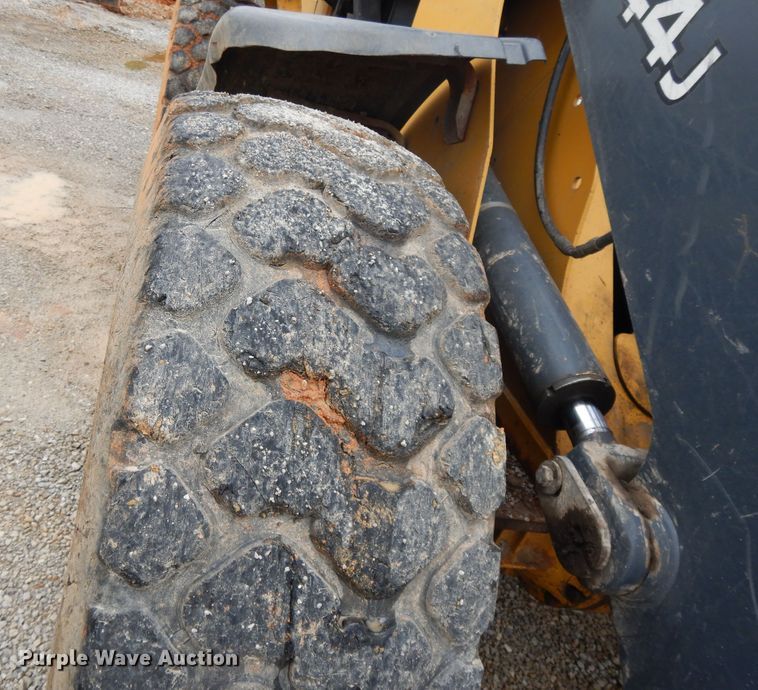 image for item DE5775 2004 John Deere 444J  wheel loader