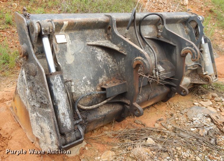 image for item DE5775 2004 John Deere 444J  wheel loader