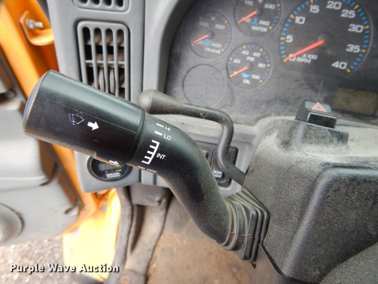 image for item DE5777 2006 International 7400  dump truck